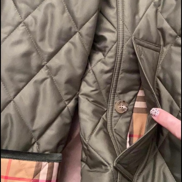 Brand new Burberry Jacket - Picture 7 of 8